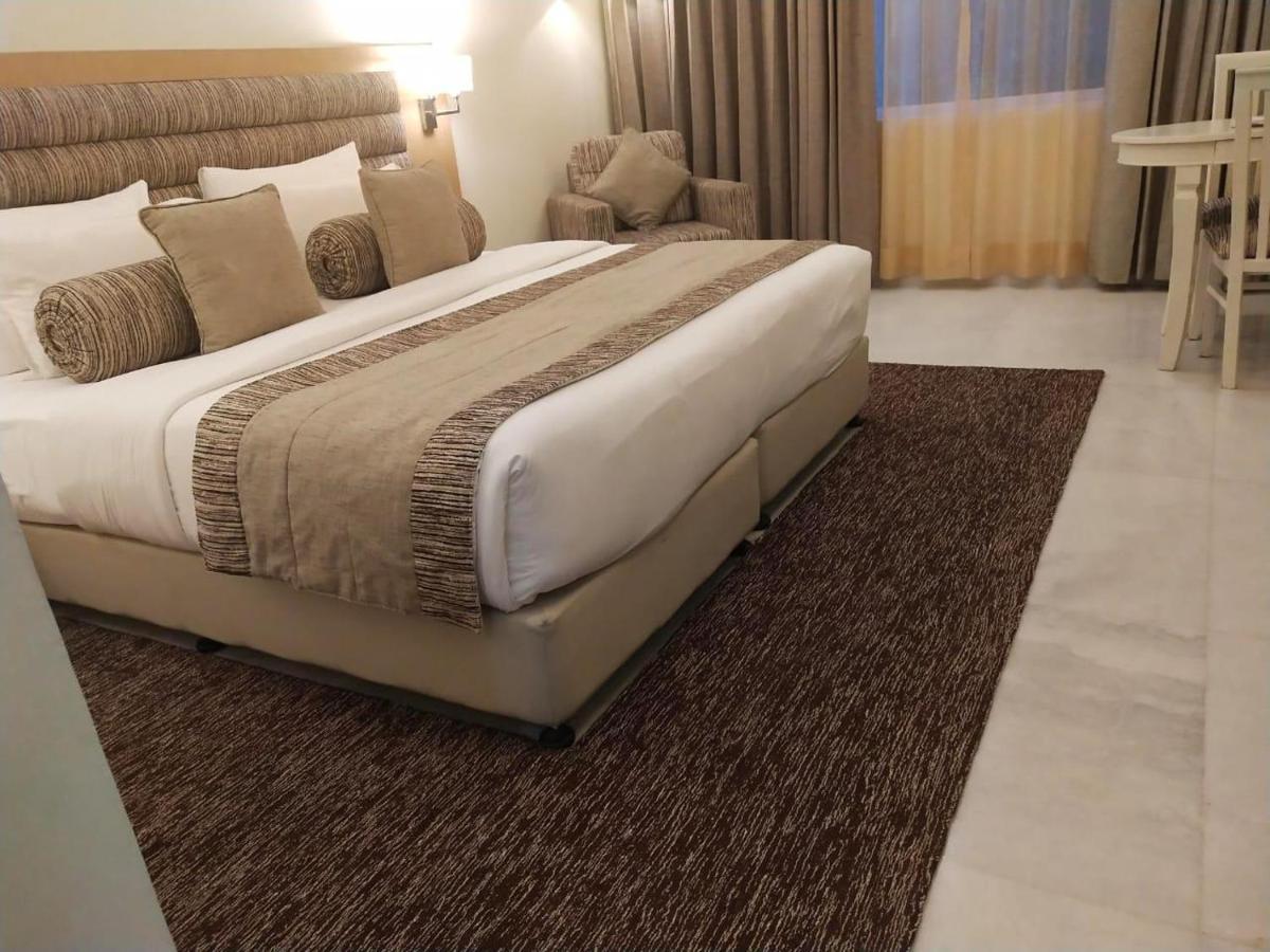 גורגאון Best Western Resort Country Club מראה חיצוני תמונה