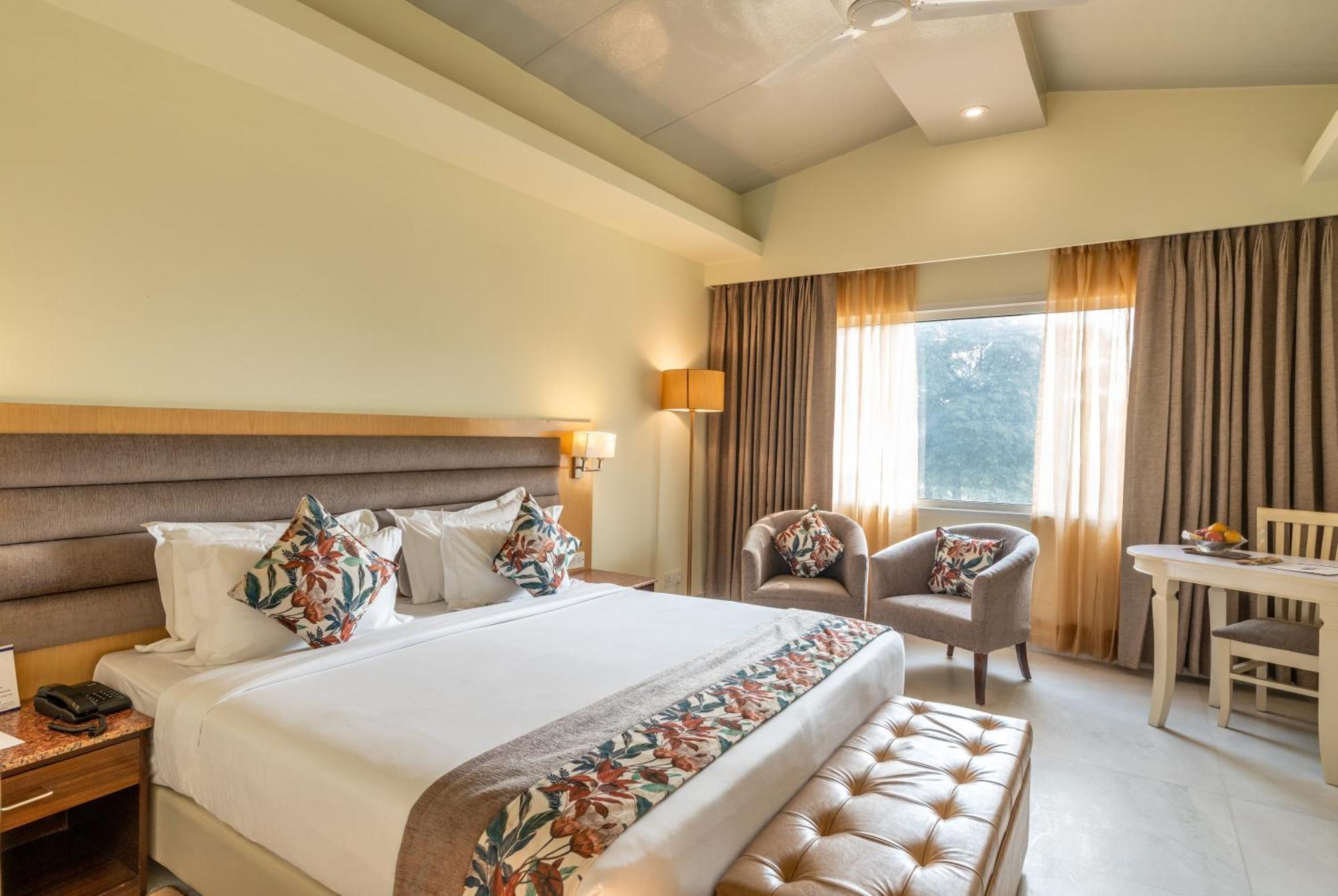 גורגאון Best Western Resort Country Club מראה חיצוני תמונה
