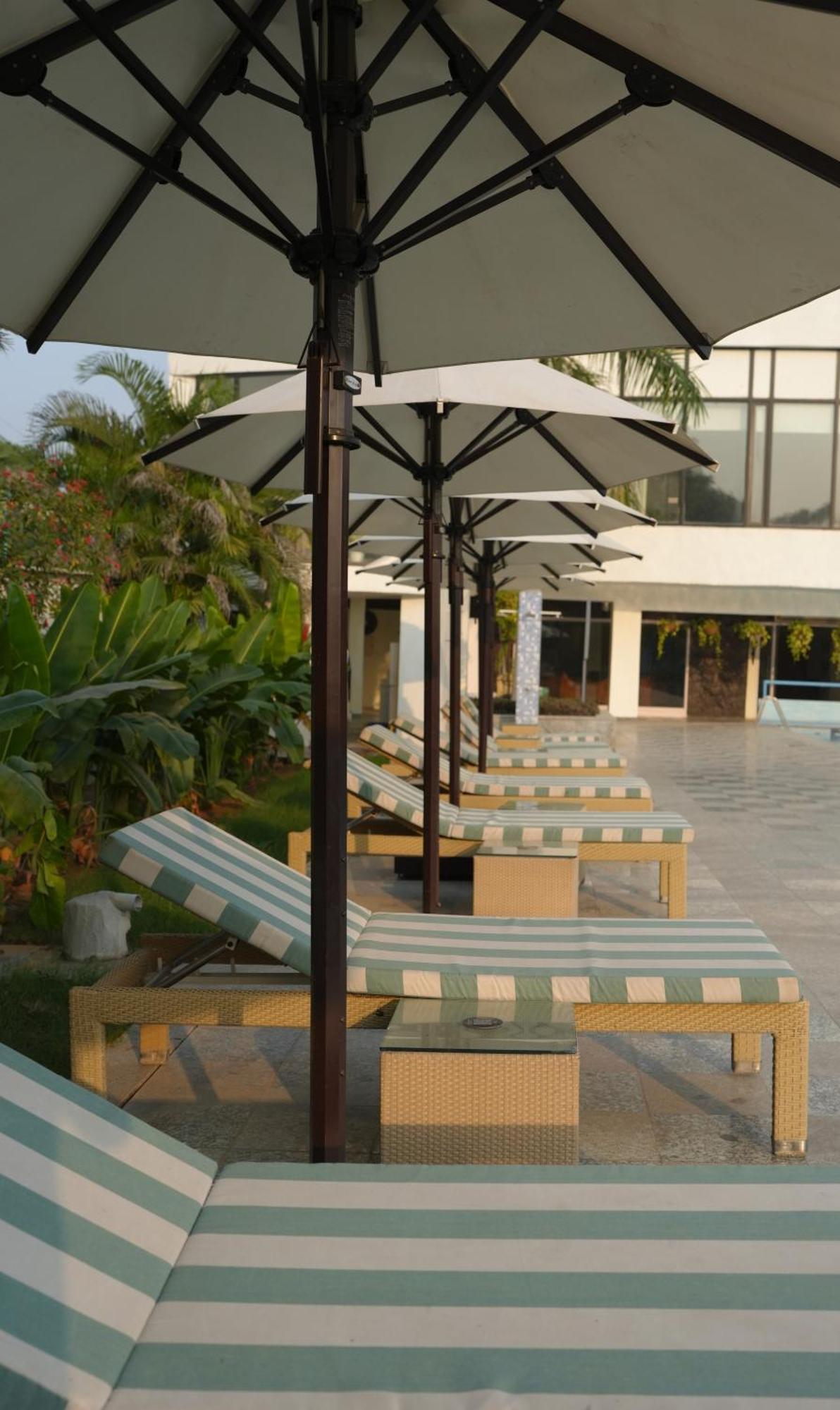 גורגאון Best Western Resort Country Club מראה חיצוני תמונה