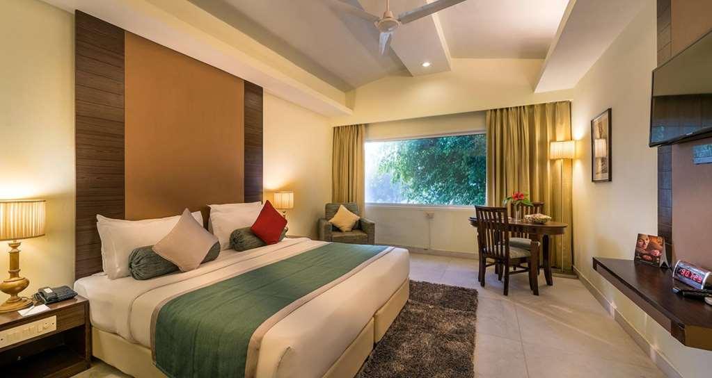 גורגאון Best Western Resort Country Club חדר תמונה