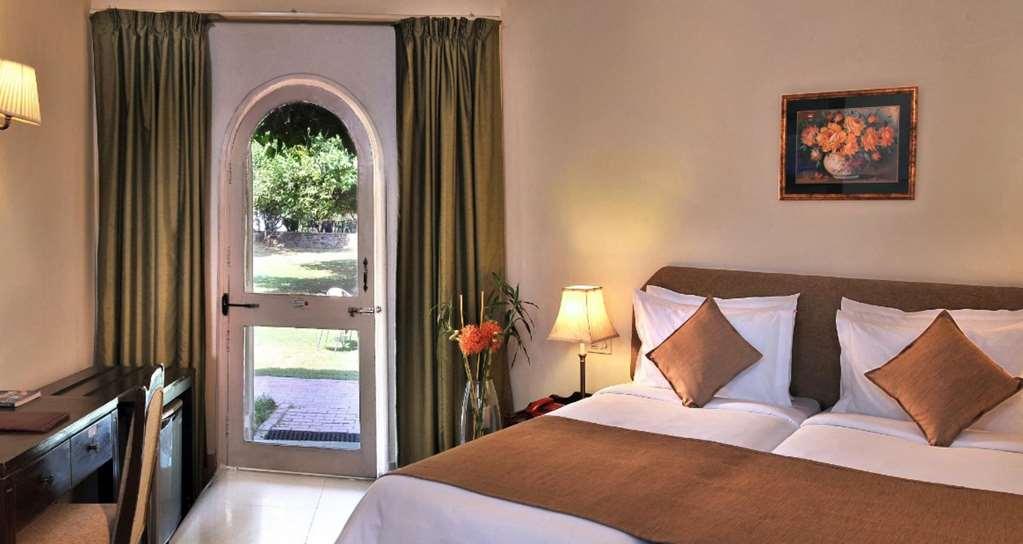 גורגאון Best Western Resort Country Club חדר תמונה